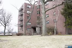 3021 Edwin Ave 1J, Fort Lee, NJ 07024 - Photo 1