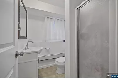 1135 Stonewall Lane, Secaucus, NJ 07094 - Photo 24