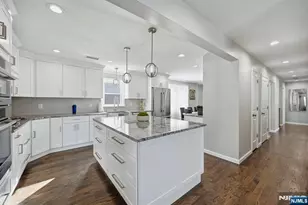 1135 Stonewall Ln, Secaucus, NJ 07094 - Photo 6