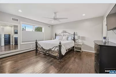 1135 Stonewall Lane, Secaucus, NJ 07094 - Photo 16