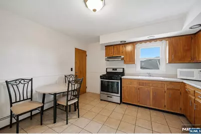 1135 Stonewall Lane, Secaucus, NJ 07094 - Photo 36