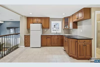 1135 Stonewall Lane, Secaucus, NJ 07094 - Photo 22