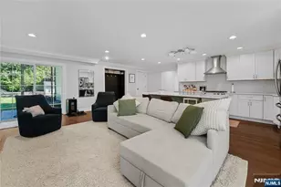 390 Prospect St, Glen Rock, NJ 07452 - Photo 10
