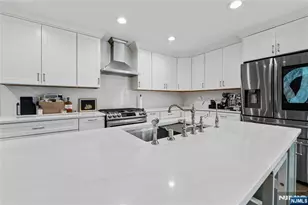 390 Prospect St, Glen Rock, NJ 07452 - Photo 8