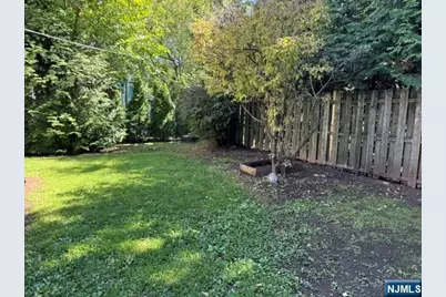 135 Cresskill Avenue First Floor #First Floor, Dumont, NJ 07628 - Photo 18