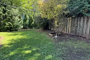 135 Cresskill Ave First Floor, Dumont, NJ 07628 - Photo 18