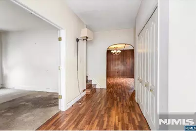 57 Sunderland Avenue, Rutherford, NJ 07070 - Photo 4