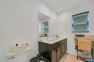 300 Graphic Blvd, New Milford, NJ 07646 - Photo 30