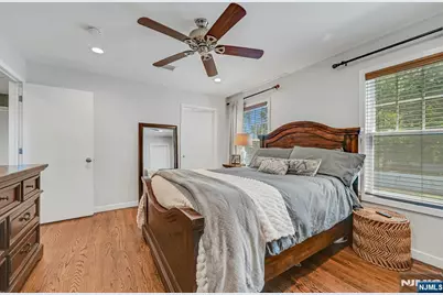 300 Graphic Boulevard, New Milford, NJ 07646 - Photo 28