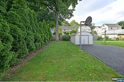 856 Ester Avenue, Teaneck Township, NJ 07666 - Photo 20