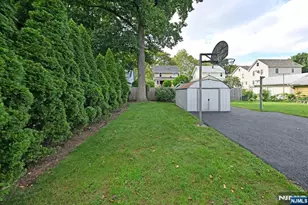 856 Ester Ave, Teaneck Township, NJ 07666 - Photo 20