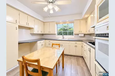 1441 Palisade Avenue, Fort Lee, NJ 07024 - Photo 2