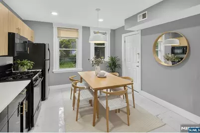 529 Clinton Street, East Orange, NJ 07018 - Photo 8