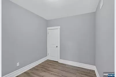 529 Clinton Street, East Orange, NJ 07018 - Photo 16