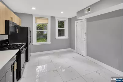 529 Clinton Street, East Orange, NJ 07018 - Photo 26