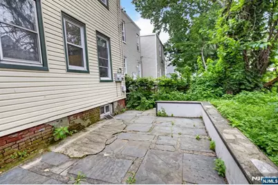 529 Clinton Street, East Orange, NJ 07018 - Photo 34