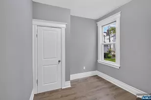 529 Clinton St, East Orange, NJ 07018 - Photo 18