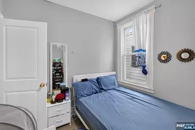 529 Clinton Street, East Orange, NJ 07018 - Photo 30