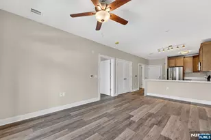 7 Theta Dr 111, Vernon, NJ 07462 - Photo 4