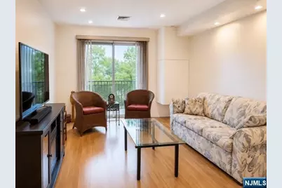 99 Teaneck Road 317 #317, Ridgefield Park, NJ 07660 - Photo 2