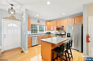 29 Riga Ct, Scotch Plains Township, NJ 07076 - Photo 6