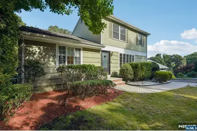 89 Minnehaha Boulevard, Oakland, NJ 07436 - Photo 4