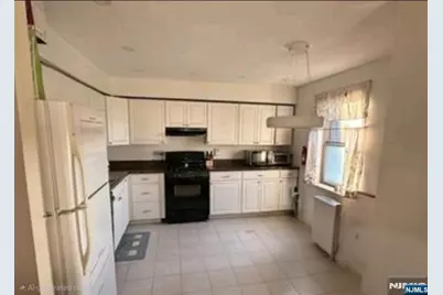 700 Schuyler G33 #G33, Kearny, NJ 07032 - Photo 4