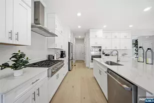 14 Melbourne Dr, Oakland, NJ 07436 - Photo 6