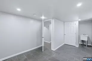 68 Halstead St, Newark, NJ 07106 - Photo 14