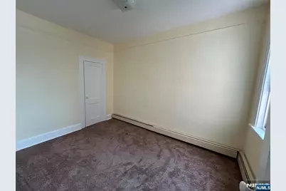 657 Van Houten Avenue, Clifton, NJ 07013 - Photo 6