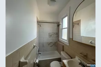 657 Van Houten Avenue, Clifton, NJ 07013 - Photo 4