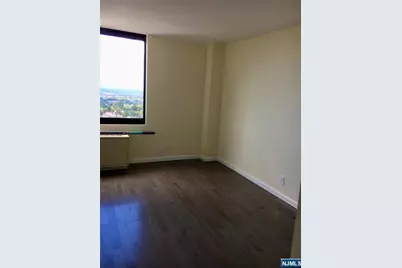 770 Anderson Avenue 22D #22D, Cliffside Park, NJ 07010 - Photo 4
