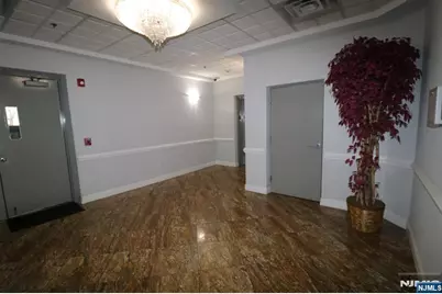 411-419 Chestnut 3C #3C, Newark, NJ 07105 - Photo 24