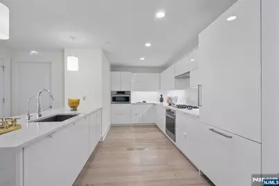 9 Ave At Port Imperial 1119 #1119, West New York, NJ 07093 - Photo 2