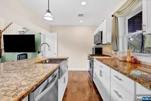 376 Riverside Ave, Rutherford, NJ 07070 - Photo 10
