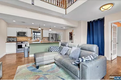 376 Riverside Avenue, Rutherford, NJ 07070 - Photo 4