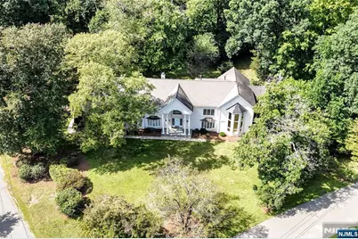 3 Split Rock Road, Upper Saddle River, NJ 07458 - Photo 2