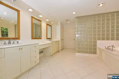 3 Split Rock Road, Upper Saddle River, NJ 07458 - Photo 20