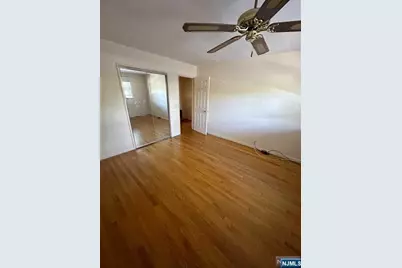 430 Beverly Road 2W #2W, Teaneck Township, NJ 07666 - Photo 4