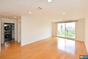 659 1st Street 413, Hoboken, NJ 07030 - Photo 2
