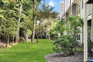 1198 Richmond Rd, Mahwah, NJ 07430 - Photo 20