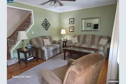 569 Center Avenue, River Edge, NJ 07661 - Photo 4