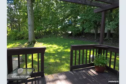 569 Center Avenue, River Edge, NJ 07661 - Photo 18