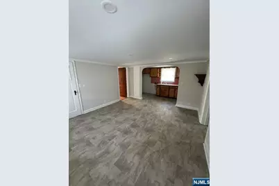 429 Macarthur Avenue, Garfield, NJ 07026 - Photo 8