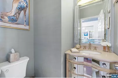 5 Creekside Court, Secaucus, NJ 07094 - Photo 12