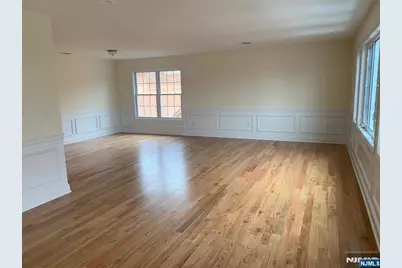 3 2nd Street 2 #2, Elmwood Park, NJ 07407 - Photo 4
