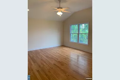 3 2nd Street 2 #2, Elmwood Park, NJ 07407 - Photo 8