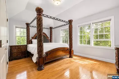 207 Stonehouse Road, Glen Ridge, NJ 07028 - Photo 8