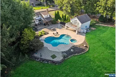 41 E Crescent Avenue, Mahwah, NJ 07430 - Photo 38