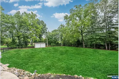 41 E Crescent Avenue, Mahwah, NJ 07430 - Photo 28